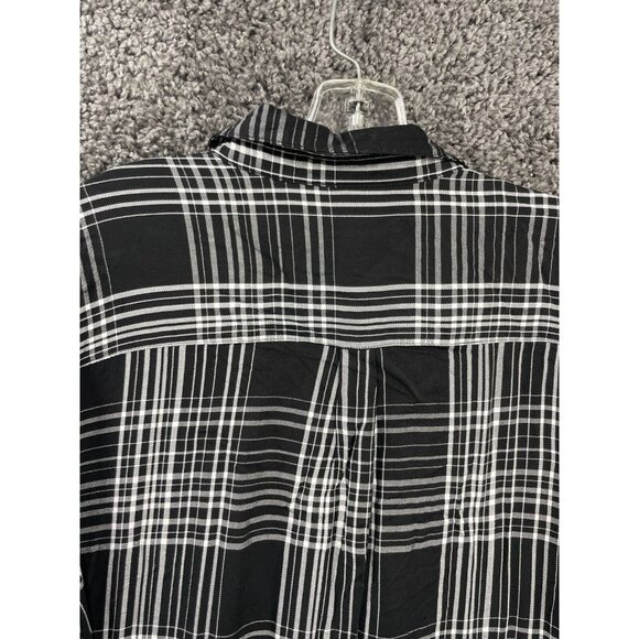 St John's Bay Popover Shirt Women Large Black White Windowpane Check Side Button - Picture 11 of 16